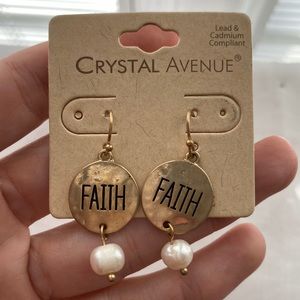 🟡Faith Freshwater Pearl Earrings